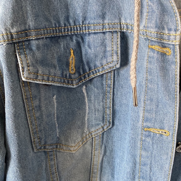 LifeShe Women's Detachable Hoodie Light Denim Jacket - Picture 2 of 5